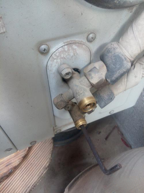 空調(diào)拆機(jī)為什么要收氟