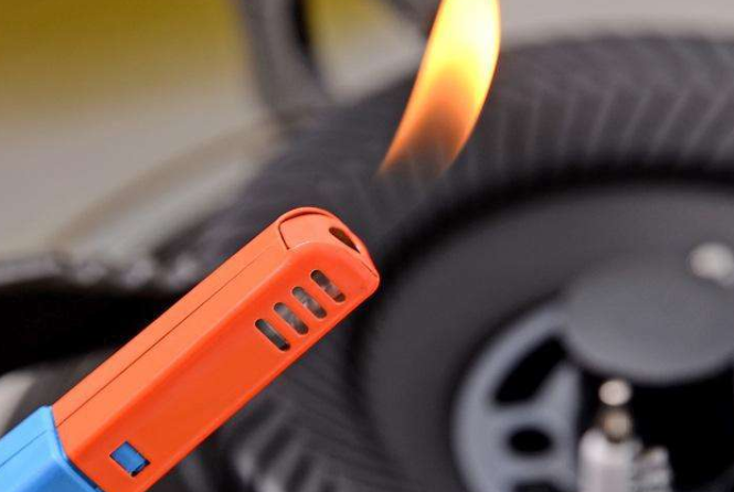 燃?xì)庠铧c(diǎn)火器構(gòu)造原理