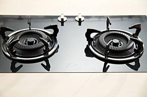 燃?xì)庠罱?jīng)常自動熄火