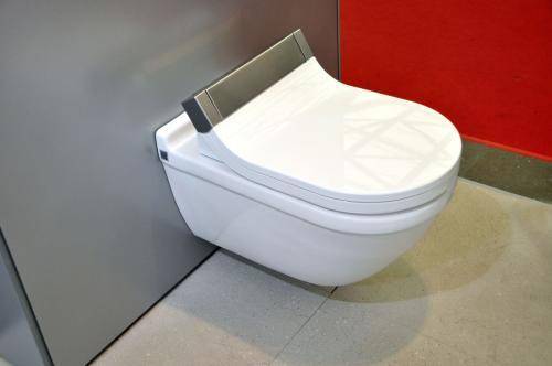 馬桶漏水如何修理