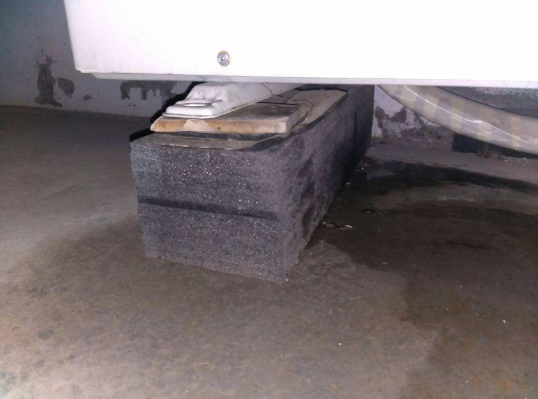 空調(diào)外機為什么會流水