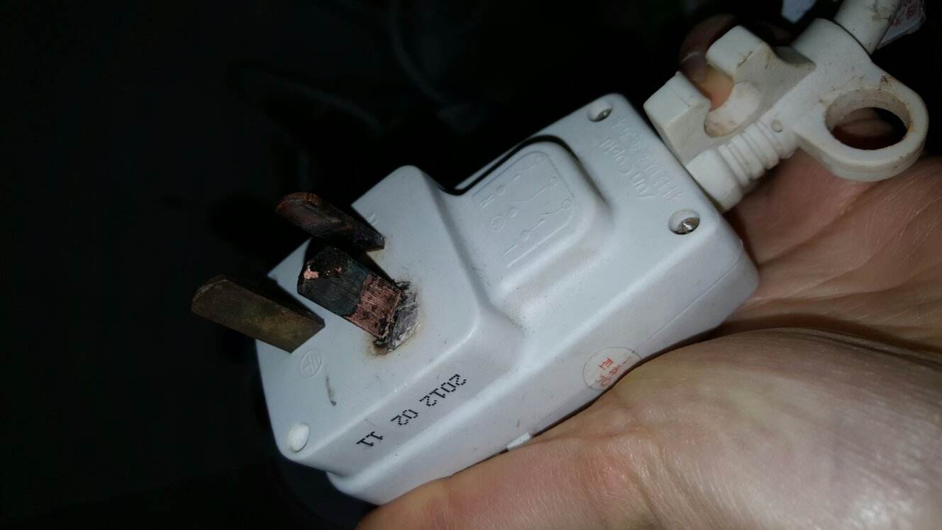 熱水器保險(xiǎn)總跳閘怎么回事