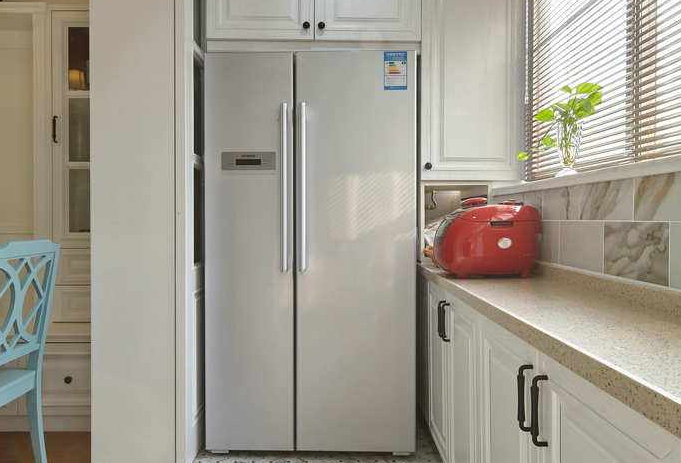 陽臺(tái)上放冰箱好嗎